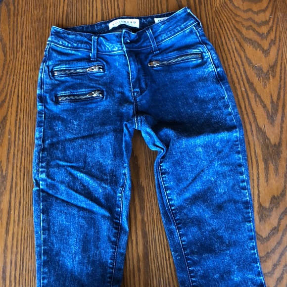 Zipper Pocket Detail Acid Wash Skinnies - Picture 3 of 3